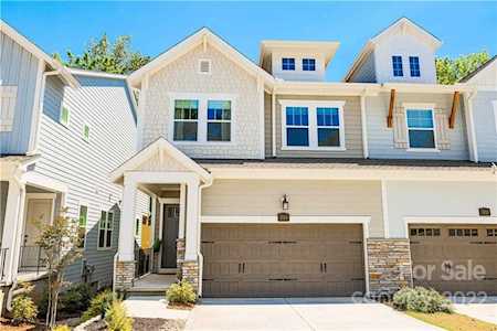 2554 Barry St Charlotte, NC 28205
