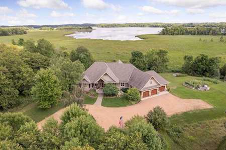 8565 Squire Lane Minnetrista, MN 55359