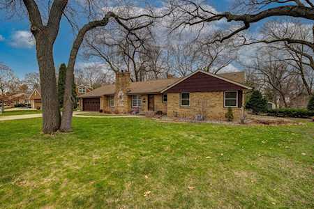 1686 Ridgewood Lane S Roseville, MN 55113