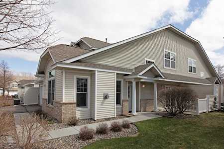 401 Hickory Lane N Oakdale, MN 55128