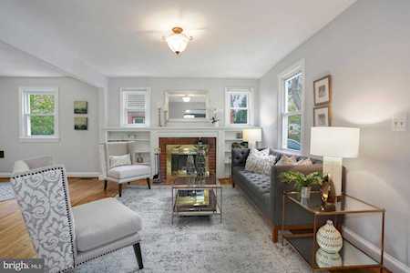 625 Quincy St S Arlington, VA 22204