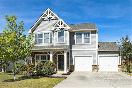5129 Meanna Dr Clover, SC 29710