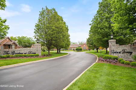 10606 Savoy Ct Louisville, KY 40223