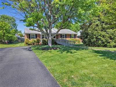 3806 Crystalwood Ln Henrico, VA 23294