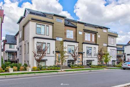 937 8th Ave NE Issaquah, WA 98029