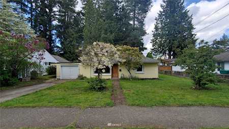 5005 236th St SW Mountlake Terrace, WA 98043