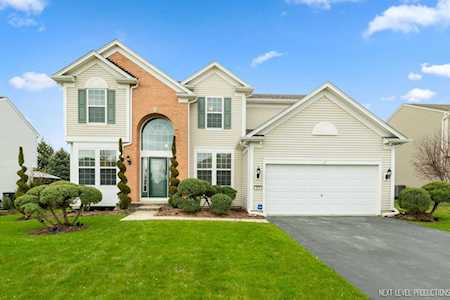 258 Foster Dr Oswego, IL 60543