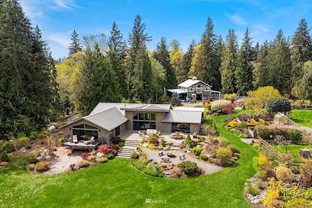 7418 408th Ave SE Snoqualmie, WA 98065