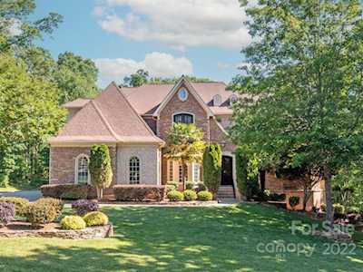 1618 Hawkstone Dr Waxhaw, NC 28173