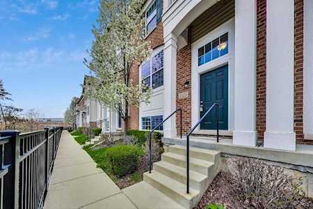 1525 E Arbor Ln Arlington Heights, IL 60004