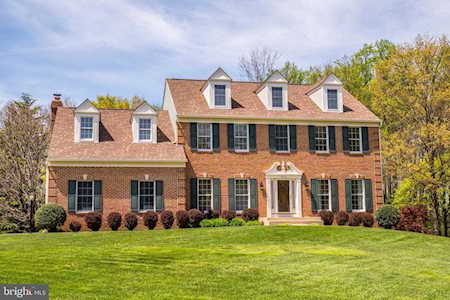 8202 Spring Branch Ct Laurel, MD 20723