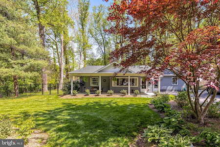 2863 Graham Rd Falls Church, VA 22042