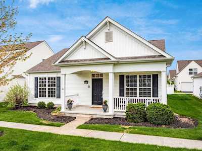 1077 Streamside Drive Blacklick, OH 43004