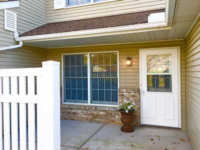 14891 58th Street N #3B Oak Park Heights, MN 55082