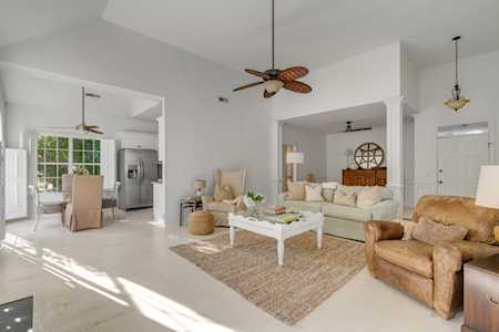 236 Alexandra Dr Mount Pleasant, SC 29464