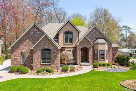 4203 Pavilion Ct Fenton Twp, MI 48430