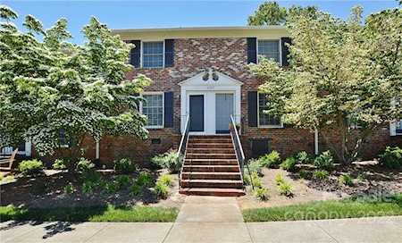 4327 Walker Rd Charlotte, NC 28211