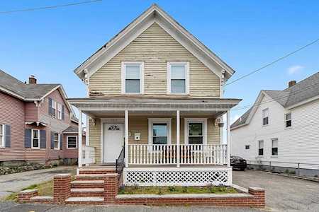 203 Mount Hope St Lowell, MA 01854