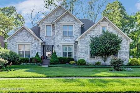 7804 Hall Farm Dr Louisville, KY 40291
