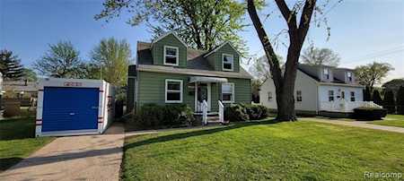 33545 Brown St Garden City, MI 48135