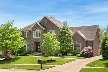 1116 Lake Bluff Cir Louisville, KY 40245