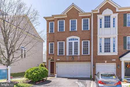 12755 Heron Ridge Dr Fairfax, VA 22030