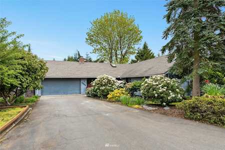 4606 142nd Place SE Bellevue, WA 98006