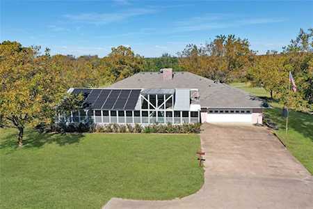 703 Merit Street Farmersville, TX 75442