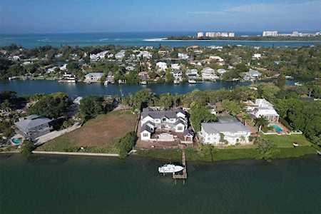 4001 Flamingo Ave Sarasota, FL 34242