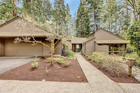 4242 W Mercer Way Mercer Island, WA 98040