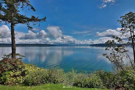 2607 N Bluff Rd Greenbank, WA 98253