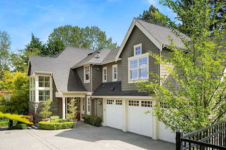 2435 74th Ave SE Mercer Island, WA 98040