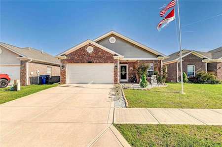 908 Baden Manor Dr Indianapolis, IN 46217