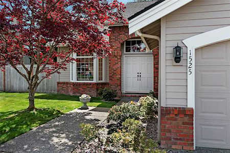 1525 267th Place SE Sammamish, WA 98075