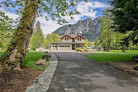 10210 416th Ave SE North Bend, WA 98045