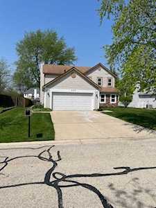 225 Campbell Dr Bolingbrook, IL 60440