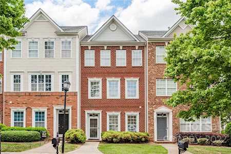 7047 Brighton Park Dr Mint Hill, NC 28227