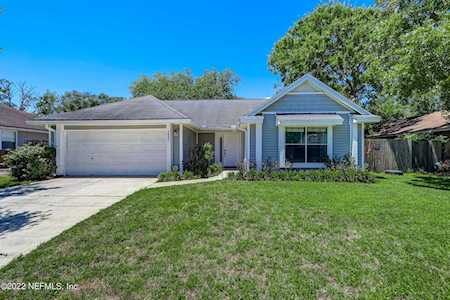 2882 Safeshelter Dr Jacksonville, FL 32225