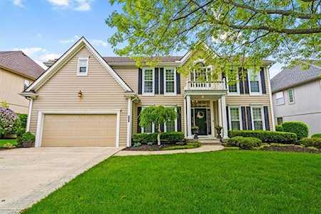 13007 Eby Ln Overland Park, KS 66213