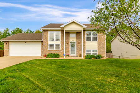 4101 Cotton Wood DR Columbia, MO 65202