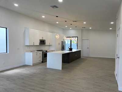 7517 N Coolidge Ave Tampa, FL 33614