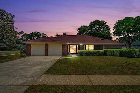 30 Ashford Court Mary Esther, FL 32569