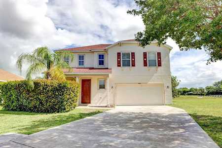6909 NW Kowal Court Port Saint Lucie, FL 34986