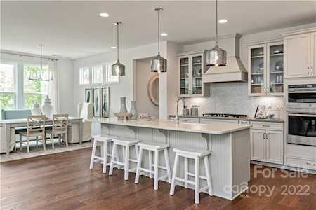 15237 Ravenall Dr Huntersville, NC 28078
