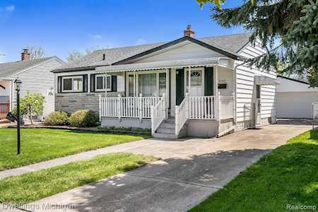 31803 Glen St Westland, MI 48186