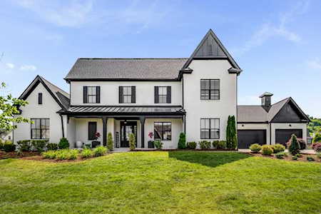 6625 Flushing Dr College Grove, TN 37046