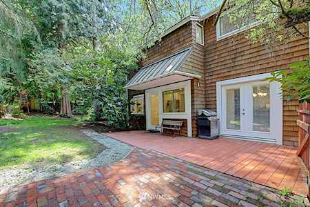 5252 Forest Ave SE Mercer Island, WA 98040