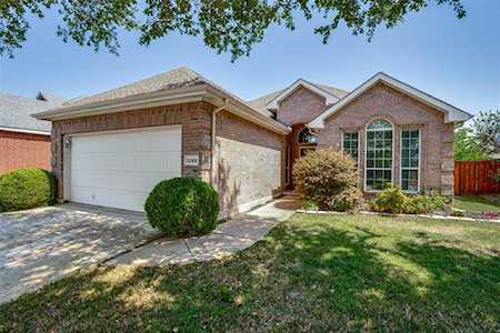 3255 Serpis Grand Prairie, TX 75054