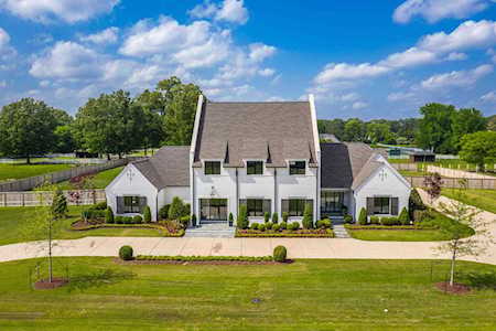 9280 Forest Bend Ct Germantown, TN 38138