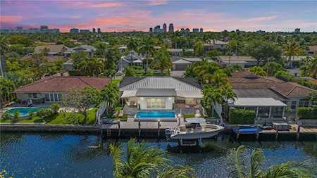 2201 NE 17th Ter Wilton Manors, FL 33305